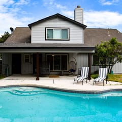 Vintage 6BR Home / Pool & Game Lounge